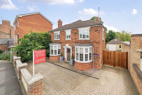 Barrington Gate, Holbeach